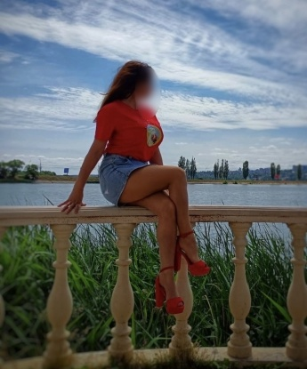 ✨ милый! ✨
Я - твоя нежная и опытная компаньонка, готовая погрузить тебя в мир наслаждения и страсти.
Живу в Москве и с радостью приглашу тебя в свое уютное гнездышко, где ты сможешь расслабиться и забыть обо всех своих заботах.
Мои услуги - это настоящая симфония удовольствия: я умею доставлять неповторимое наслаждение, открываю для тебя новые грани эротического мира. В моих нежных руках ты почувствуешь, как напряжение плавно уходит, а страсть разгорается ярче.
Фото настоящие, соответствуют моей индивидуальности. Ты можешь ознакомиться с ними, чтобы представить себя в нашей встрече.
Отзывы о моих услугах говорят сами за себя – мои дорогие гости получают максимум удовольствия от нашего времяпровождения.
Доверься моим нежным рукам, и я подарю тебе мир наслаждения и страсти, который ты никогда не забудешь. Жду тебя в Москве, чтобы создать вместе незабываемые мгновения! 💖 Карина