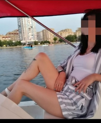 Мои услуги нацелены на твое полное удовлетворение. У меня есть много возможностей, чтобы сделать тебя счастливым 😏💋 Заходи на мою страницу, чтобы увидеть мои фото и отзывы моих довольных клиентов. Я знаю, как сделать каждую встречу незабываемой и запоминающейся. Так что не медли, и приезжай ко мне в Москву, чтобы я смогла показать тебе, насколько я талантлива в своей работе 👠💄💃 Каринка